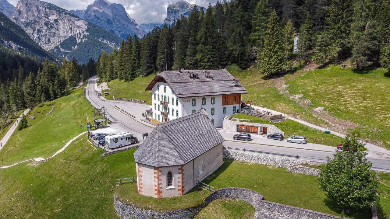 Ristorante Rifugio Ospitale Hotel กอร์ตินาดัมเปซโซ ภายนอก รูปภาพ