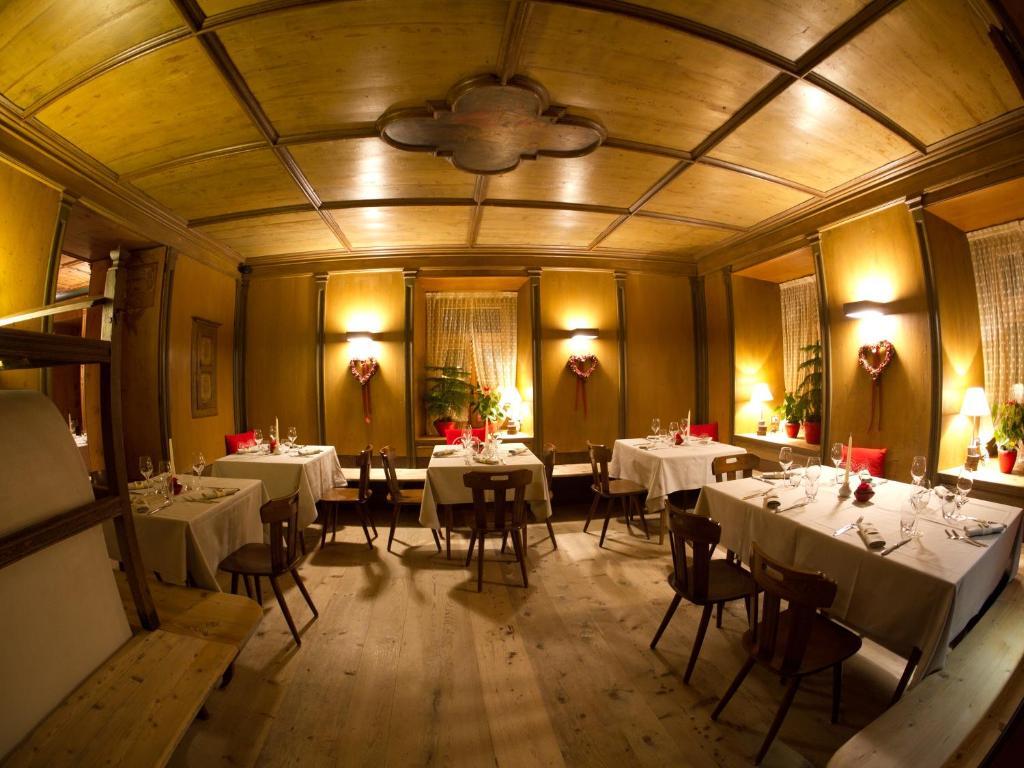 Ristorante Rifugio Ospitale Hotel กอร์ตินาดัมเปซโซ ภายนอก รูปภาพ