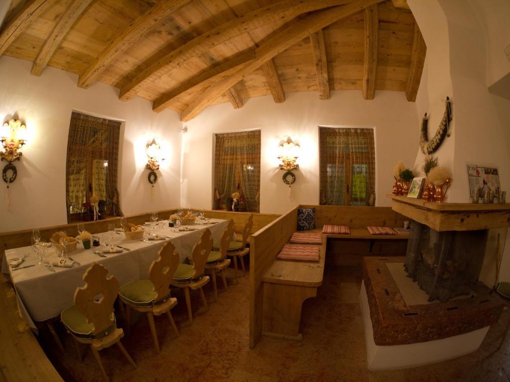 Ristorante Rifugio Ospitale Hotel กอร์ตินาดัมเปซโซ ภายนอก รูปภาพ